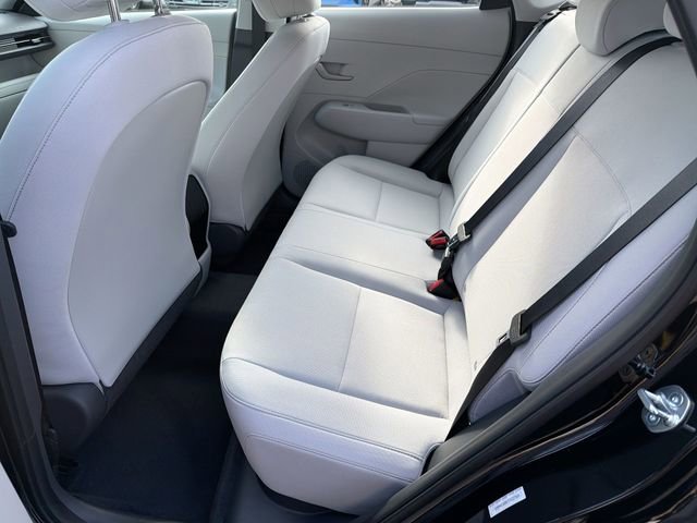 Used 2026 Hyundai Kona SE image 25