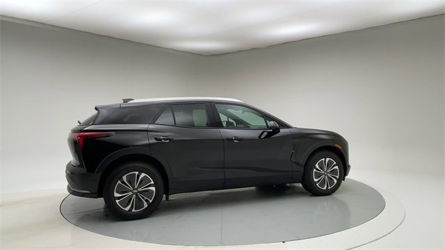 New 2025 Chevrolet Blazer EV LT w/ Super Cruise Package image 2