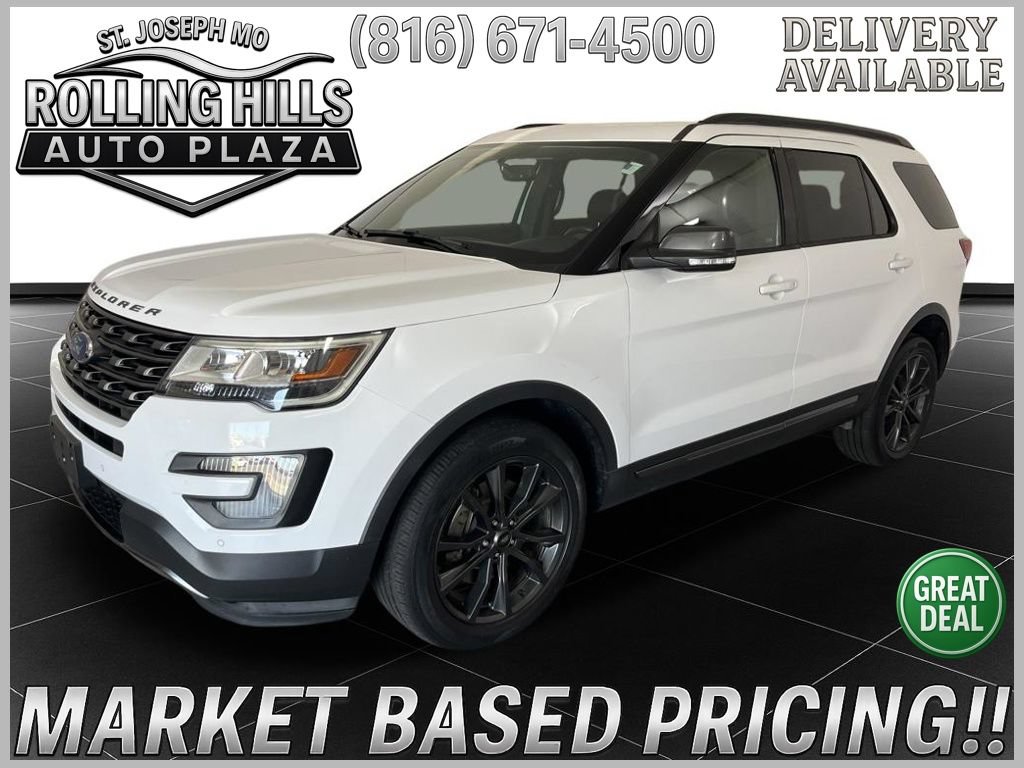 Used 2017 Ford Explorer XLT w/ Equipment Group 202A AWD/4WD image 1