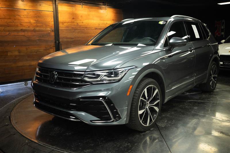 Used 2022 Volkswagen Tiguan SEL R-Line AWD/4WD image 2