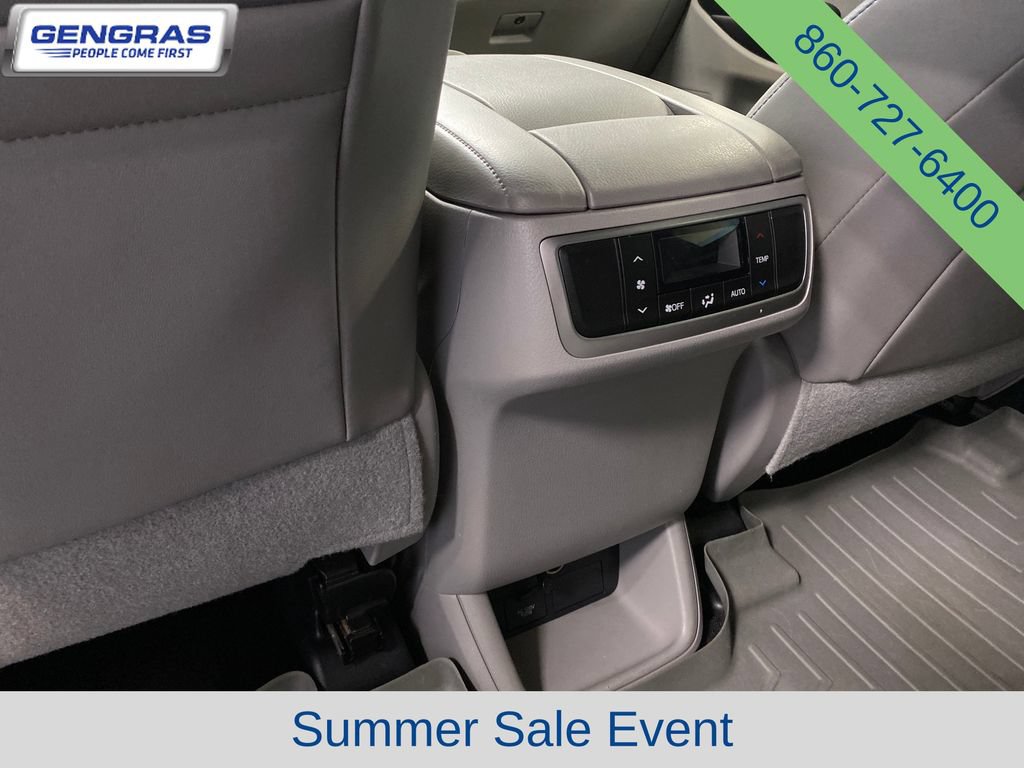 Used 2016 Toyota Highlander XLE w/ Protection Package #3 AWD/4WD image 28