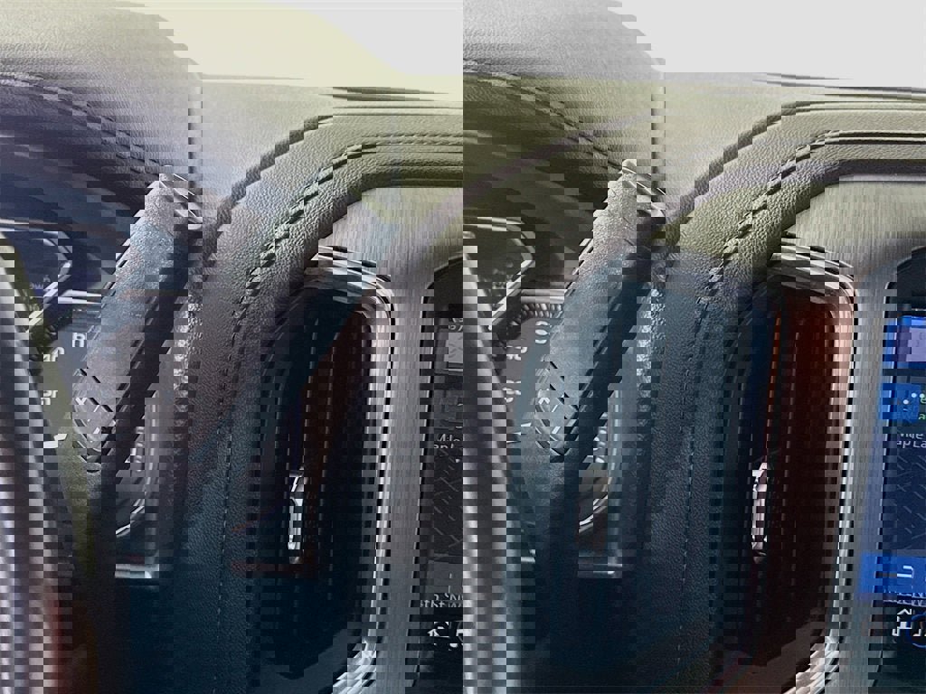 Used 2020 GMC Sierra 3500 Denali w/ Denali Ultimate Package image 11