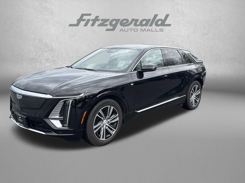 New 2026 Cadillac Lyriq Premium Luxury image 2