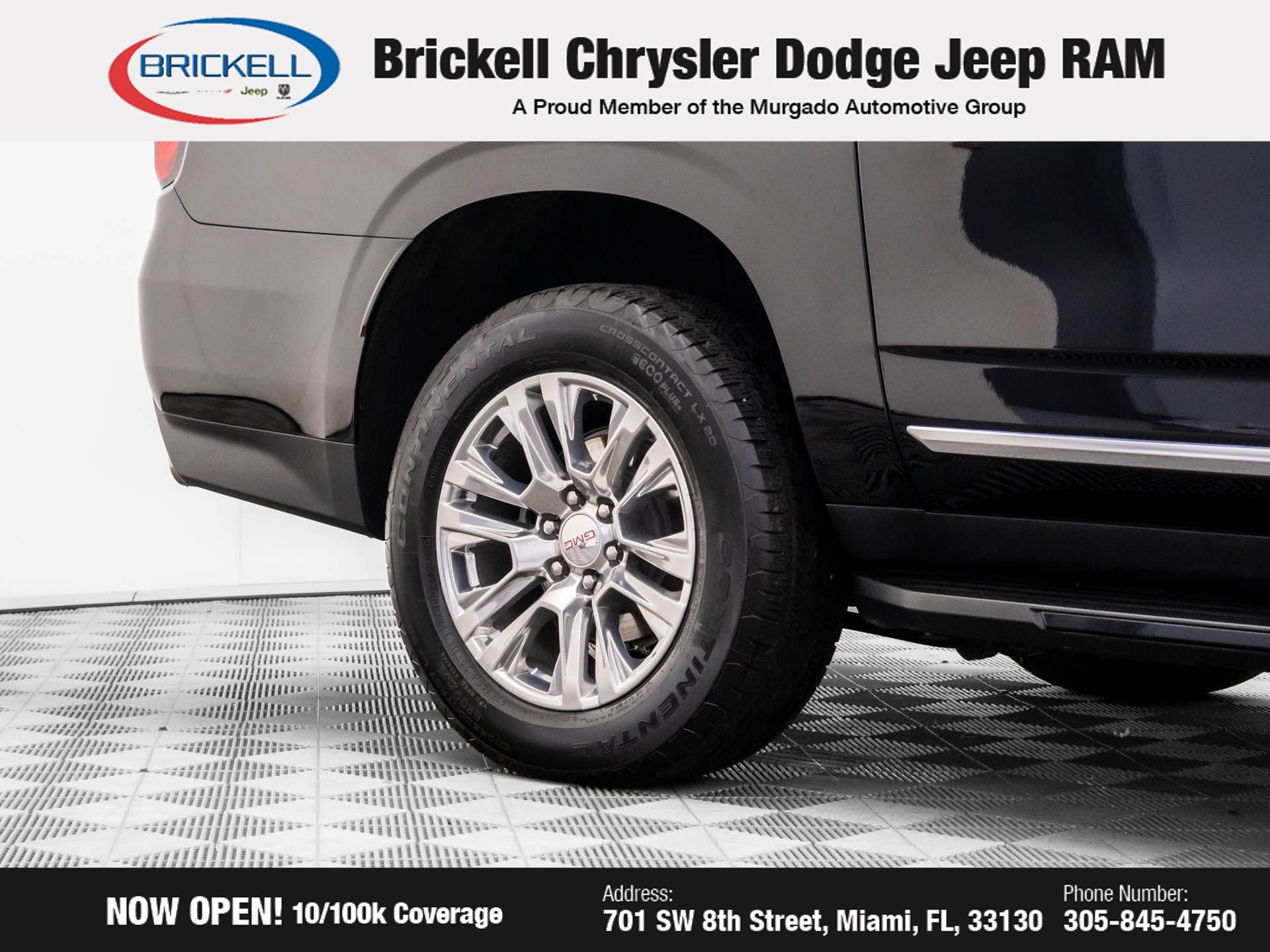 Used 2023 GMC Yukon XL Denali image 35