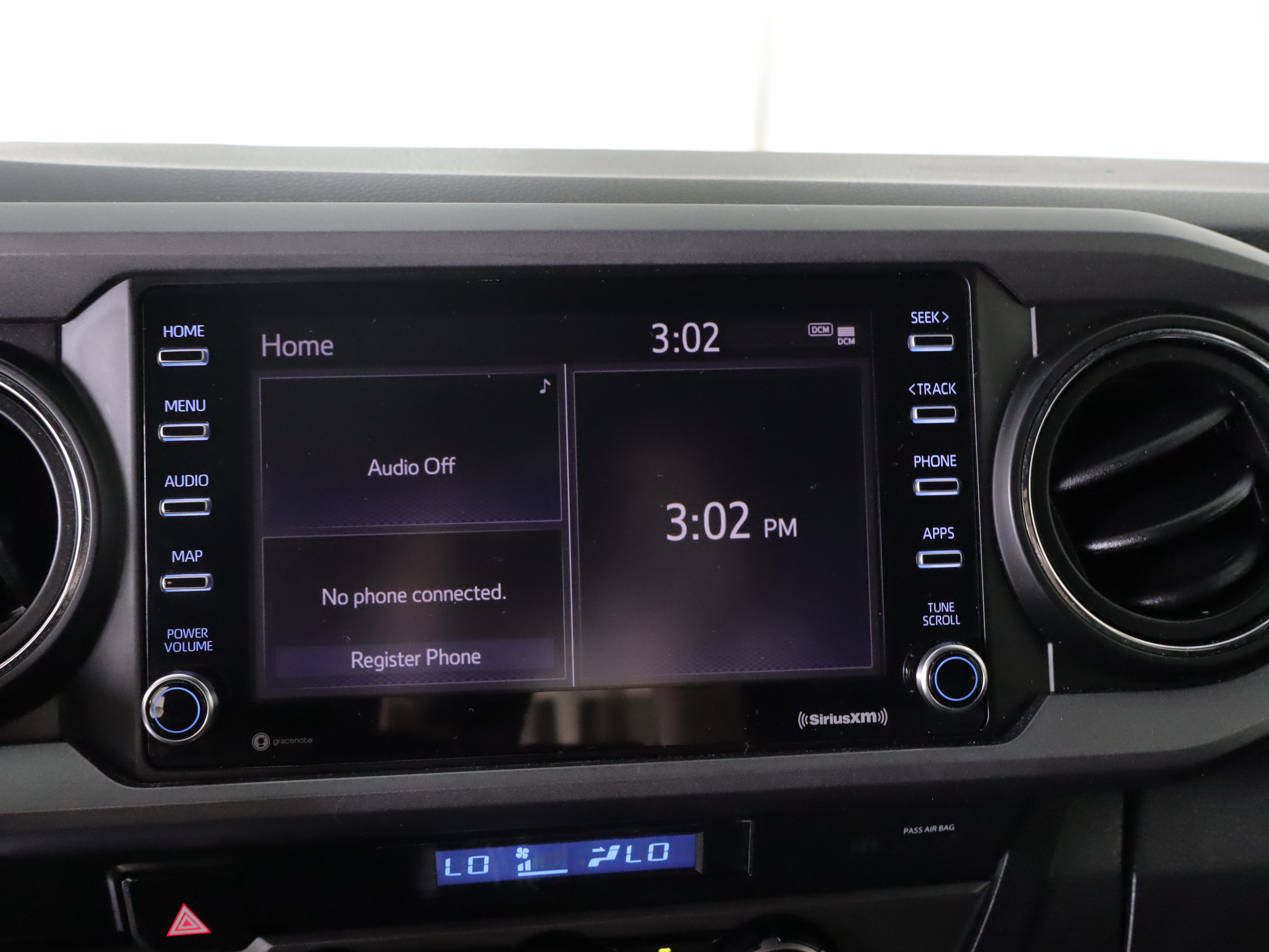 Used 2021 Toyota Tacoma TRD Sport w/ Technology Package AWD/4WD image 14