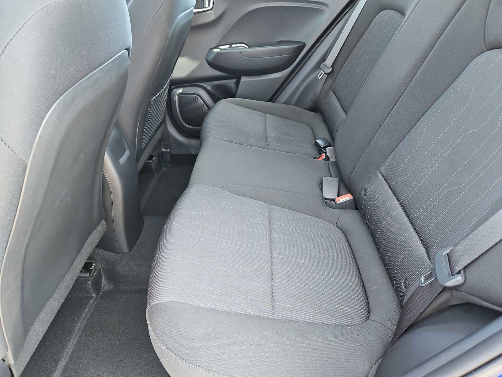 Certified 2025 Hyundai Venue SE image 19