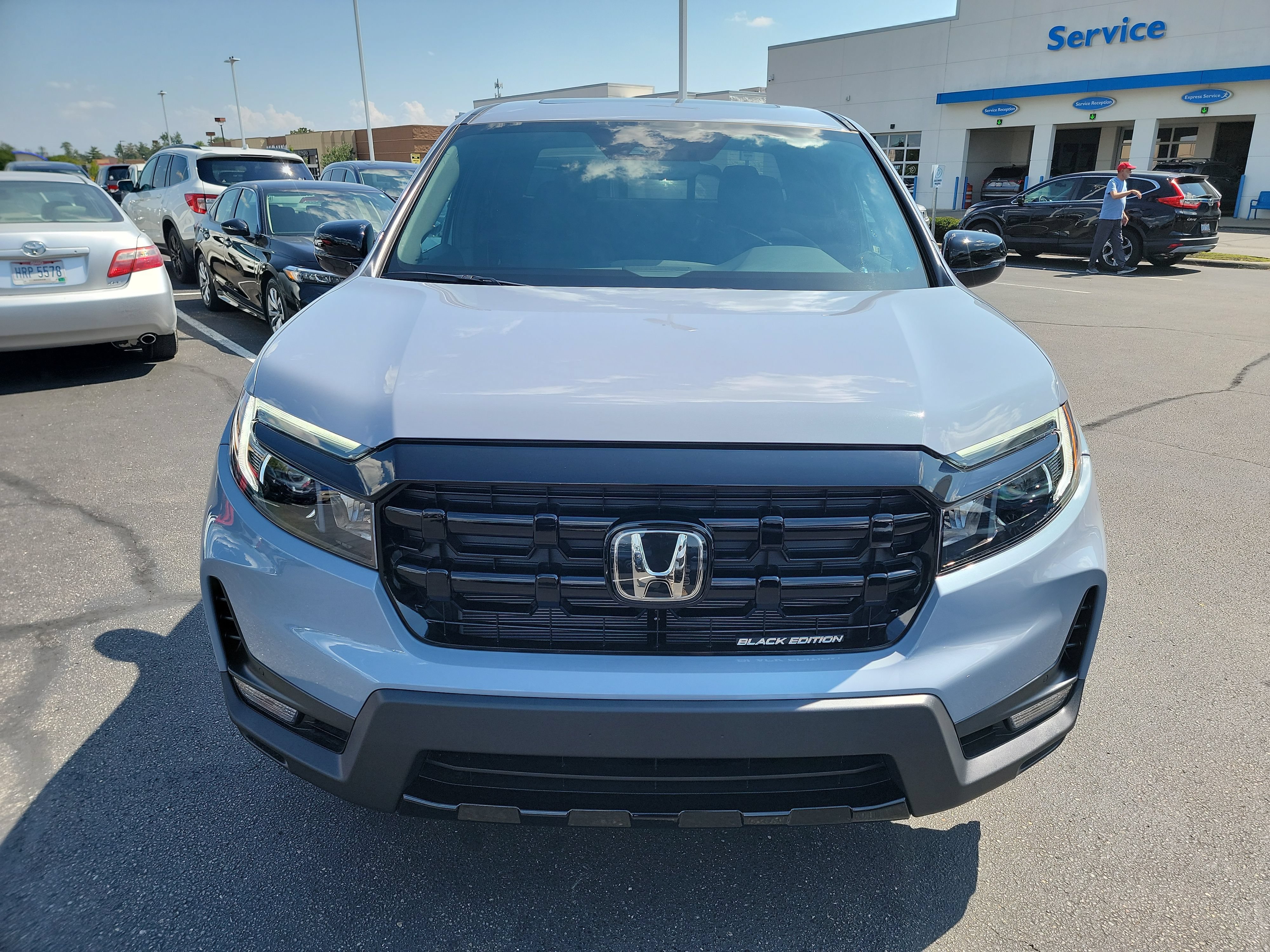 New 2026 Honda Ridgeline Black Edition image 2