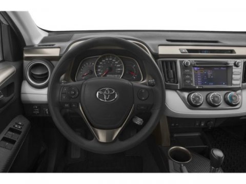 Used 2015 Toyota RAV4 LE image 9