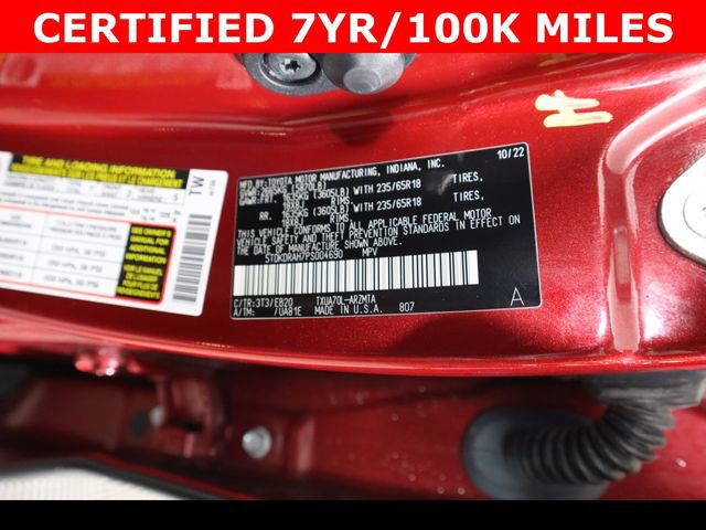 Used 2023 Toyota Highlander XLE FWD image 29