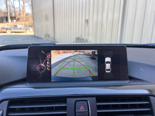 Used 2015 BMW 320i Sedan RWD image 24