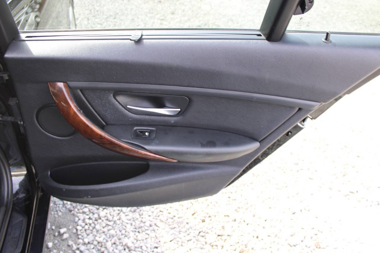 Used 2014 BMW 328i xDrive 328i xDrive AWD 4dr Wagon image 23