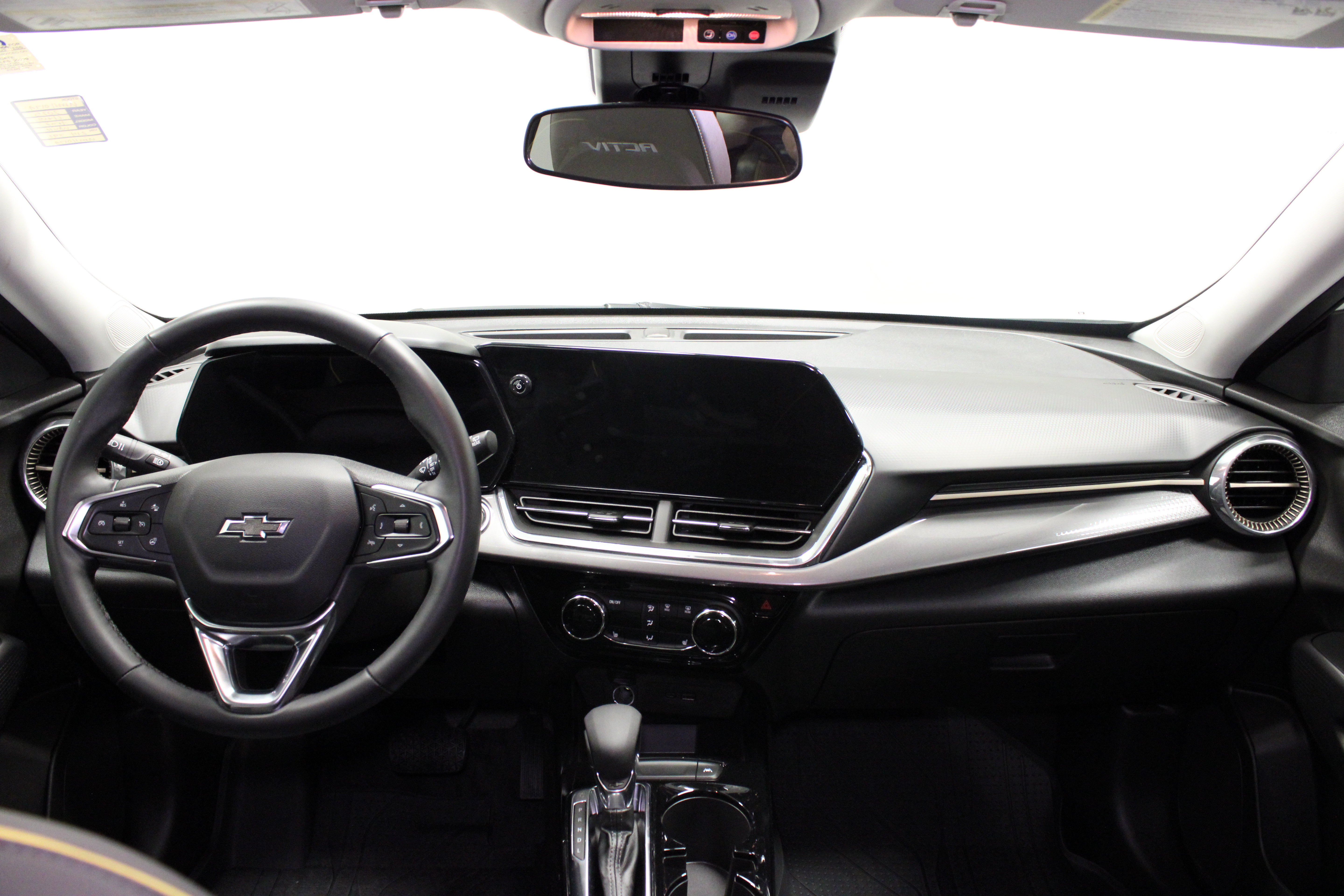 Used 2025 Chevrolet Trax ACTIV w/ Driver Confidence Package FWD image 18