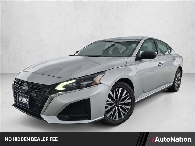 Used 2025 Nissan Altima 2.5 SV FWD image 1