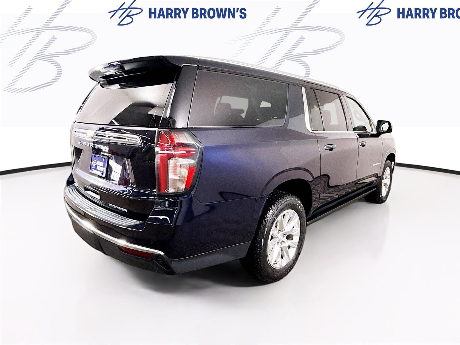 Used 2022 Chevrolet Suburban Premier image 34