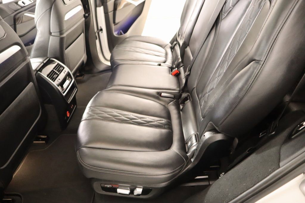 Used 2023 BMW X7 xDrive40i w/ Premium Package image 13