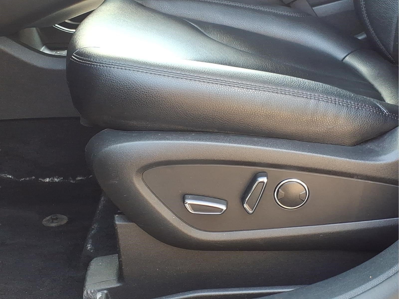 Used 2023 Lincoln Nautilus AWD w/ Premium Package image 15