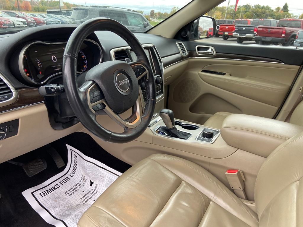 Used 2017 Jeep Grand Cherokee Limited w/ Trailer Tow Group IV image 15