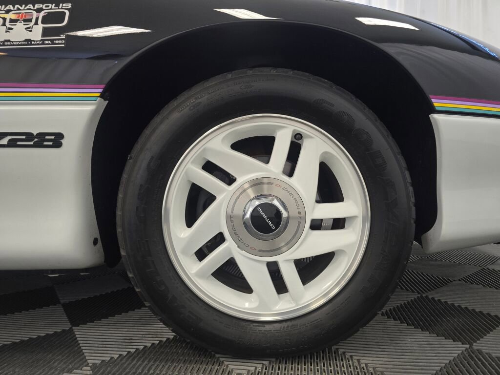 Used 1993 Chevrolet Camaro Z28 image 17