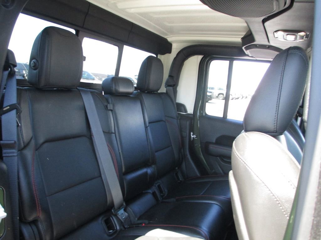 Used 2023 Jeep Gladiator Rubicon w/ Cold Weather Group AWD/4WD image 21