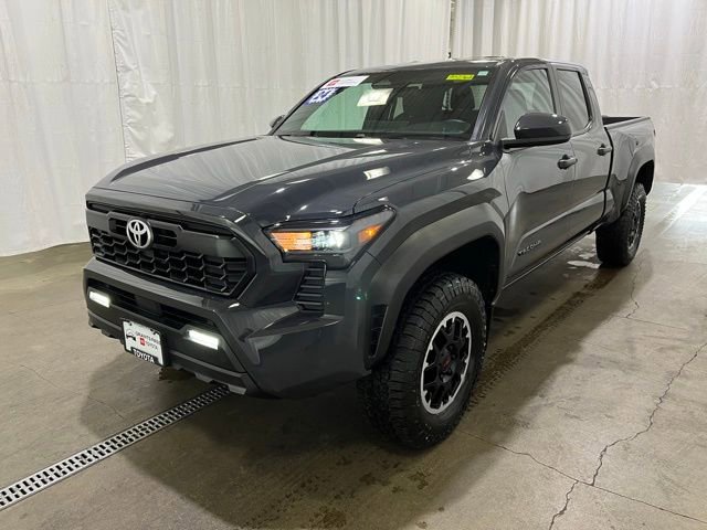 Certified 2024 Toyota Tacoma TRD Off-Road AWD/4WD image 8
