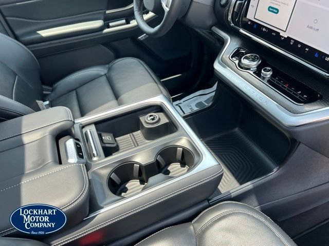 New 2027 Ford Expedition Platinum w/ Stealth Appearance Package RWD image 47