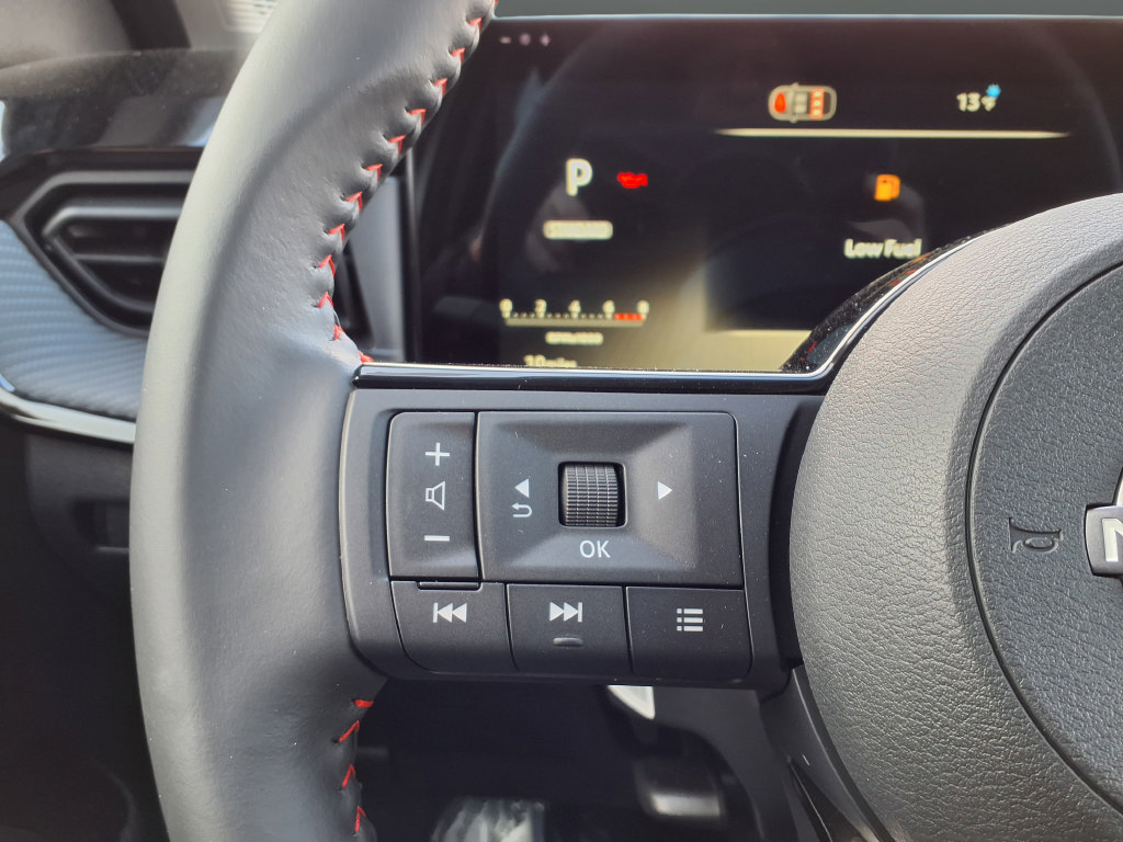 New 2026 Nissan Kicks SR AWD/4WD image 56