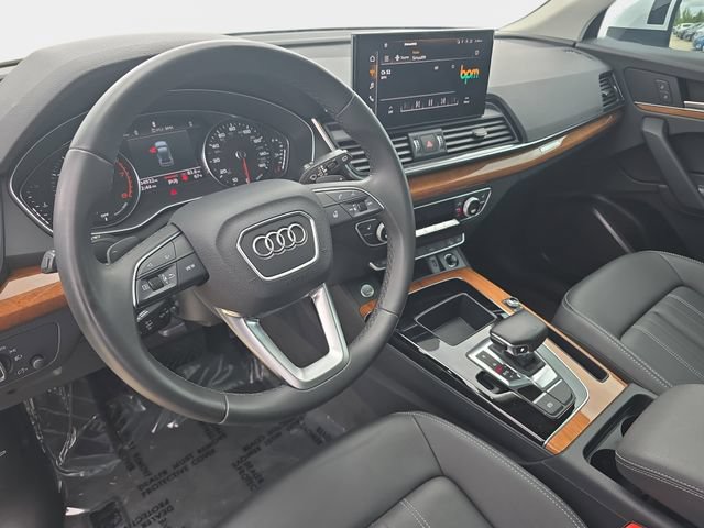 Used 2023 Audi Q5 2.0T Premium w/ Convenience Package AWD/4WD image 19