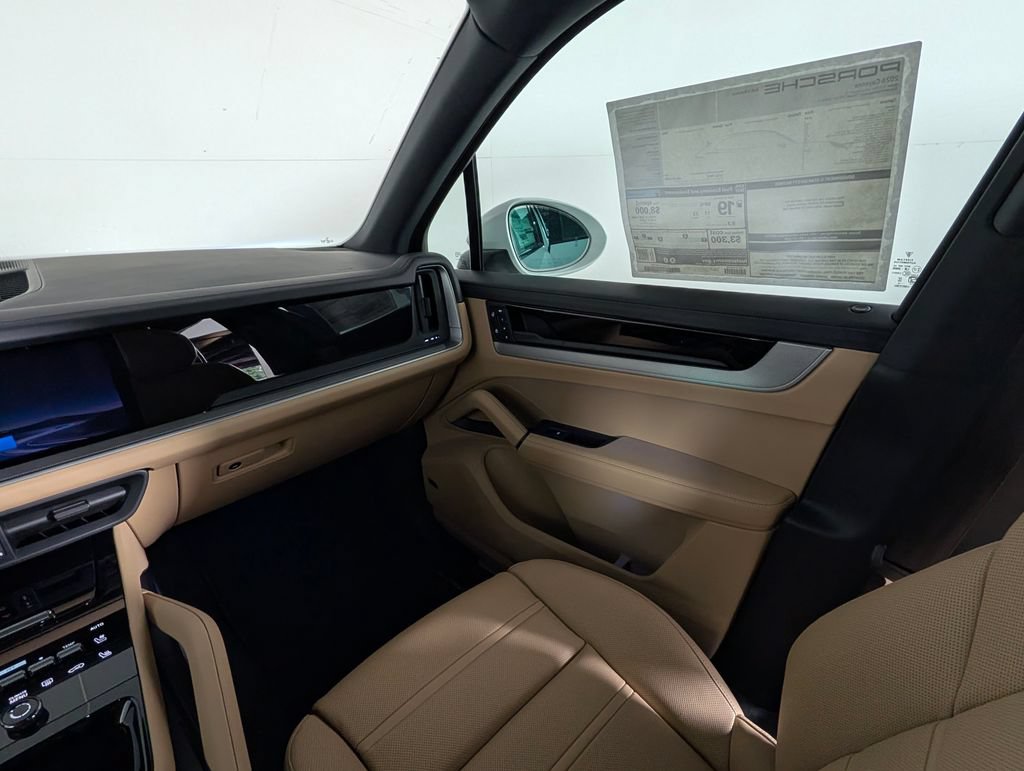 New 2026 Porsche Cayenne AWD/4WD image 23