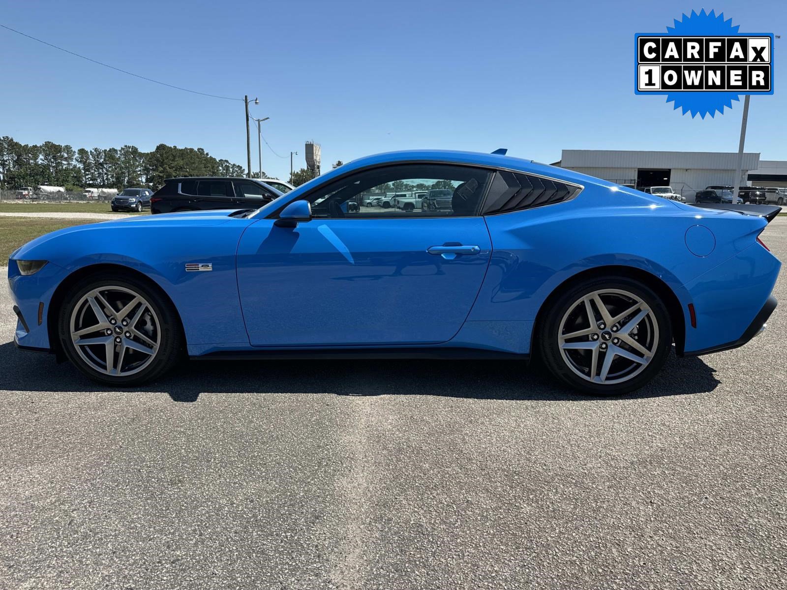 Used 2026 Ford Mustang Coupe RWD image 7