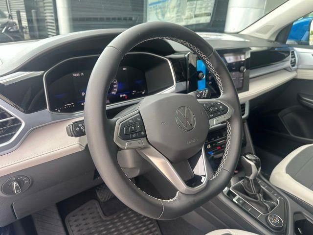 New 2025 Volkswagen Taos SE image 16