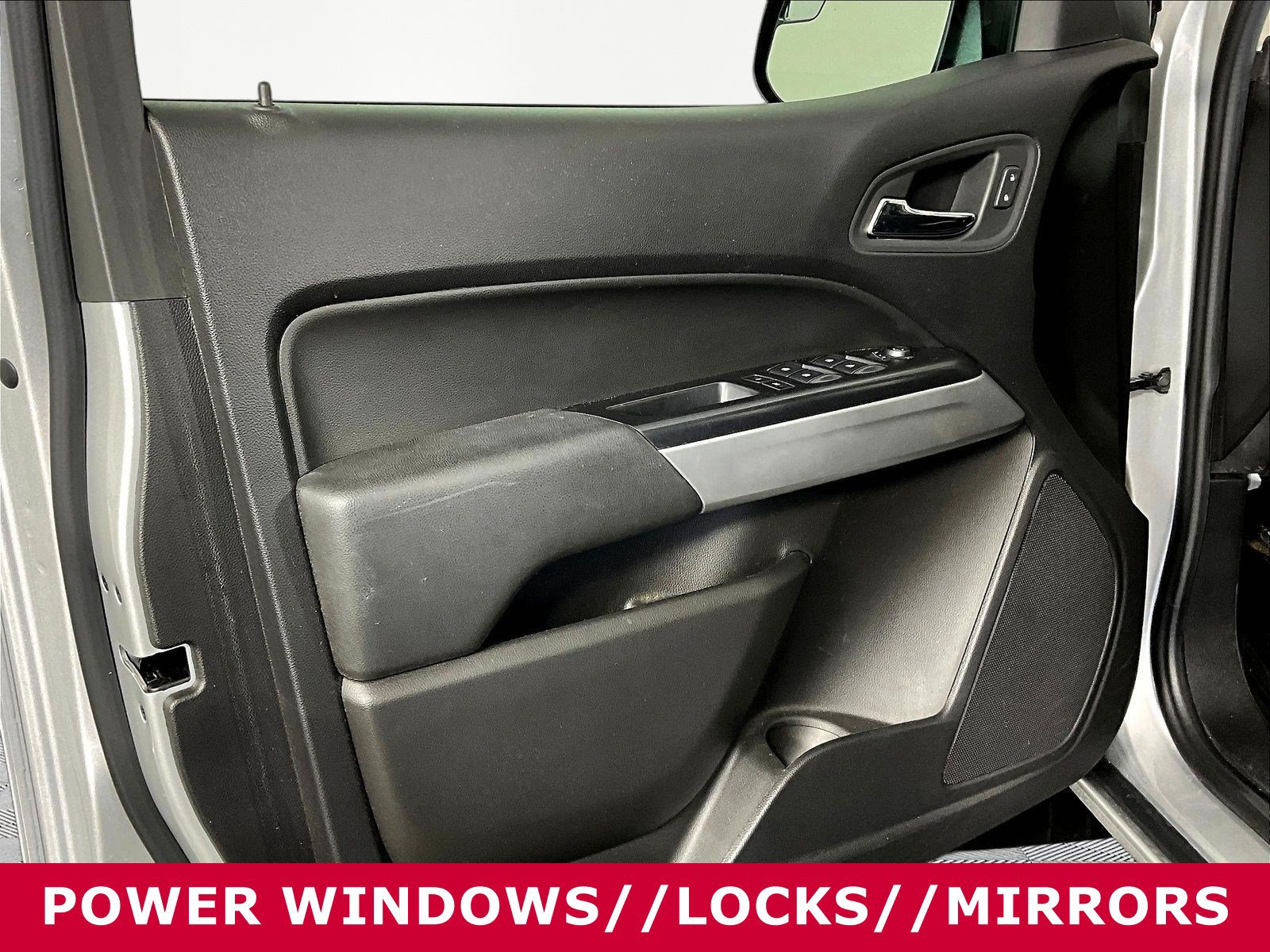 Used 2019 Chevrolet Colorado LT w/ LT Convenience Package AWD/4WD image 18