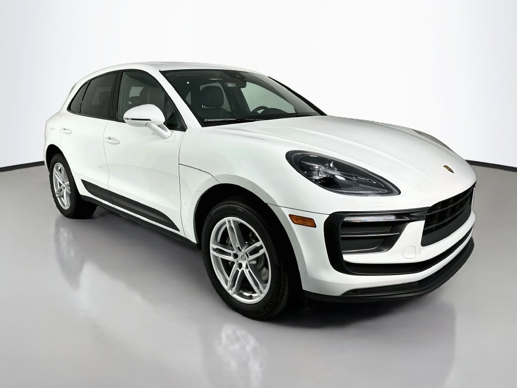 Used 2022 Porsche Macan AWD/4WD image 7