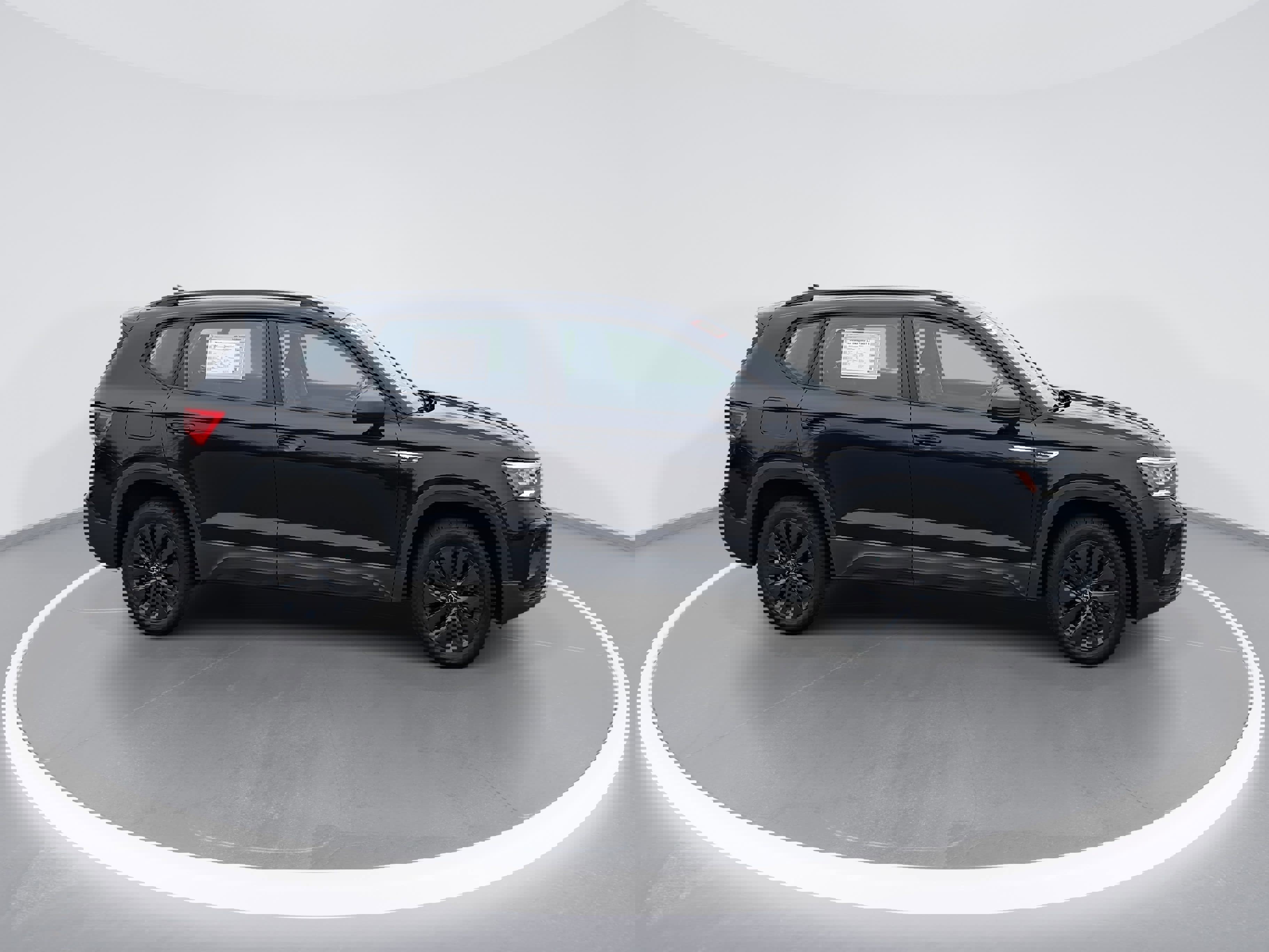 Certified 2022 Volkswagen Taos S image 2