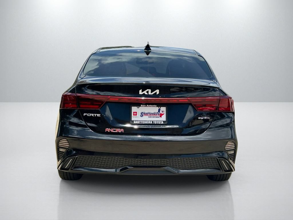 Used 2022 Kia Forte GT-Line w/ GT-Line Technology Package FWD image 6
