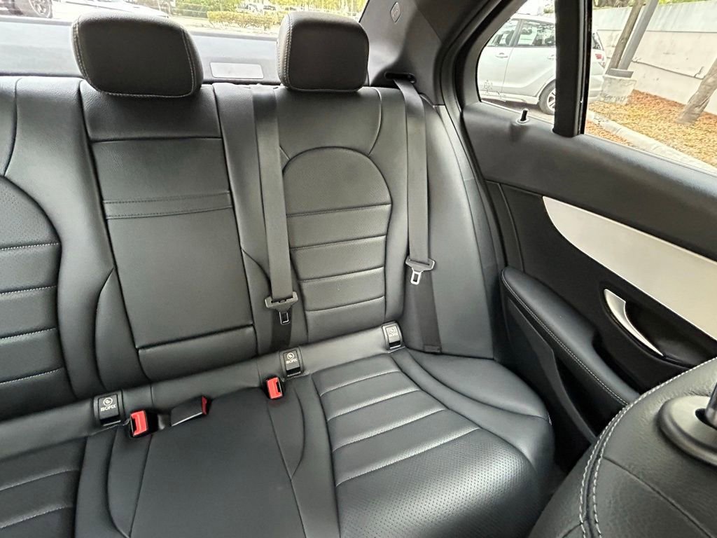 Used 2021 Mercedes-Benz C 300 Sedan image 14