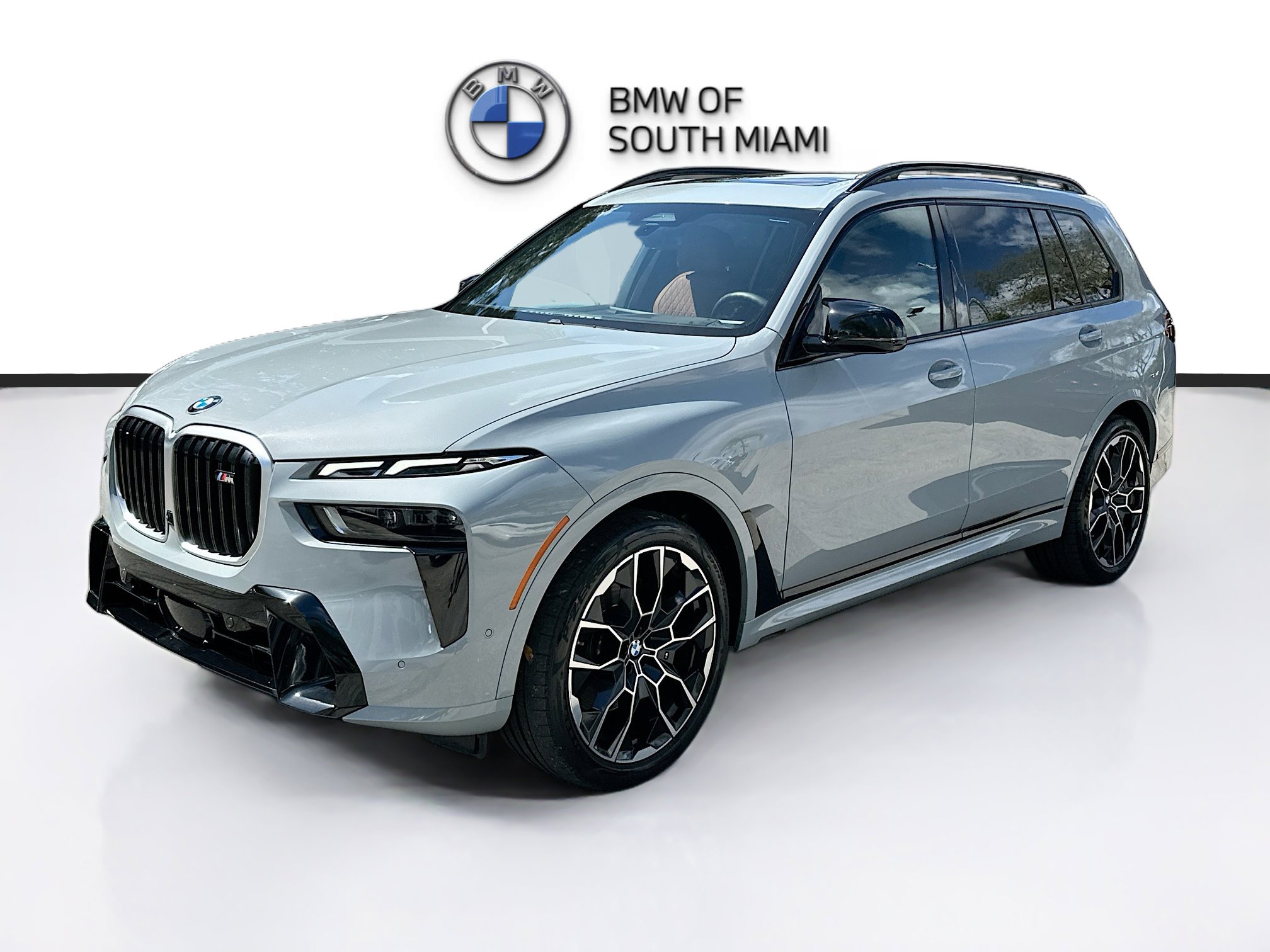Certified 2024 BMW X7 M60i w/ Executive Package image 3