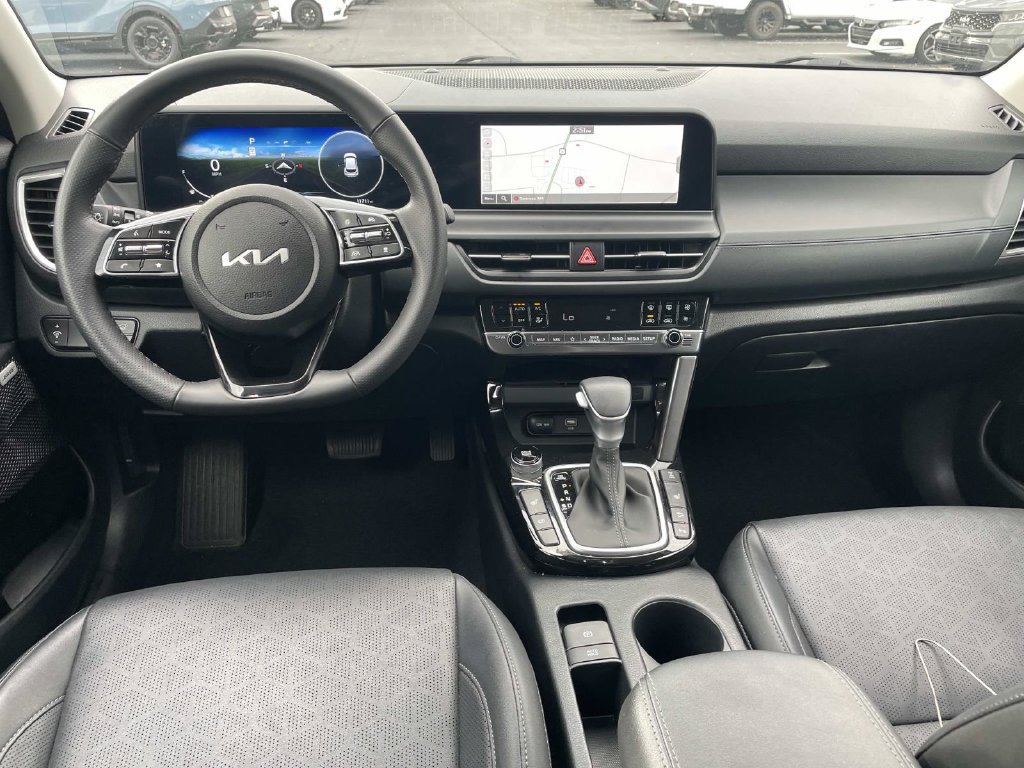 Used 2025 Kia Seltos SX AWD/4WD image 15