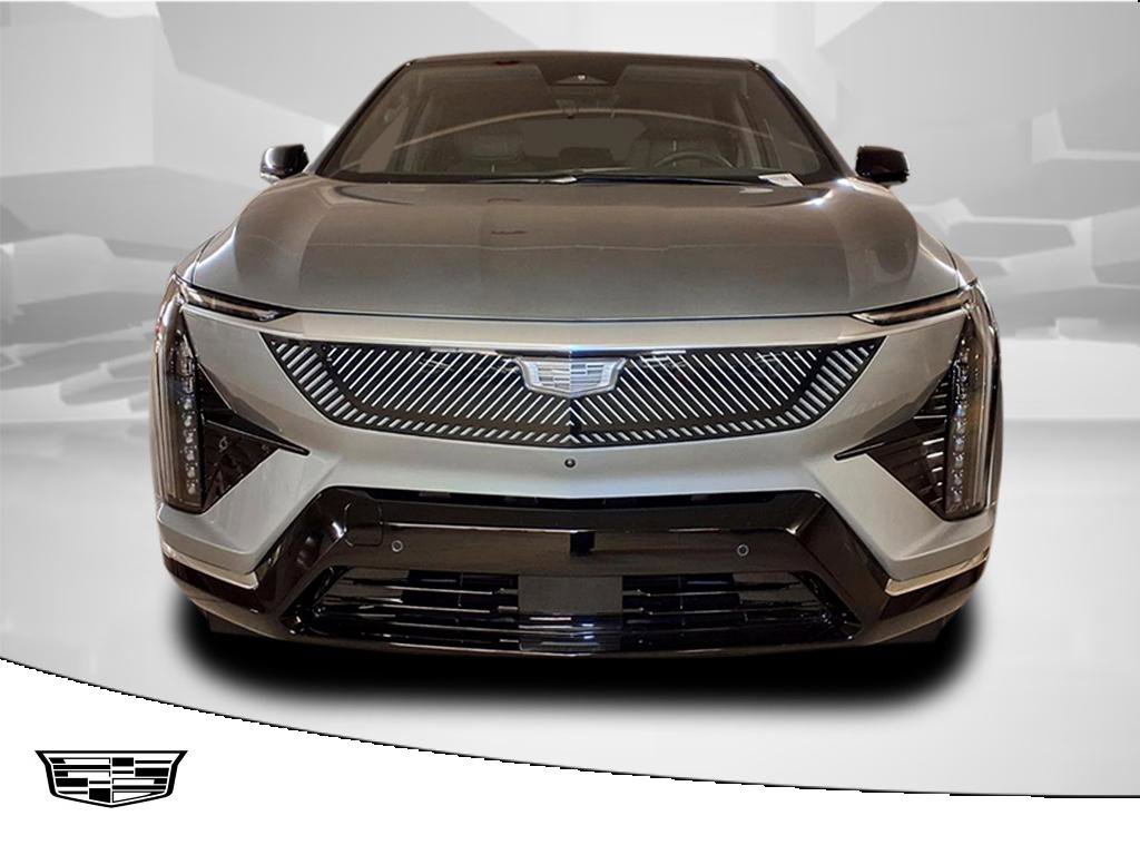 Used 2026 Cadillac Optiq Luxury 2 image 2