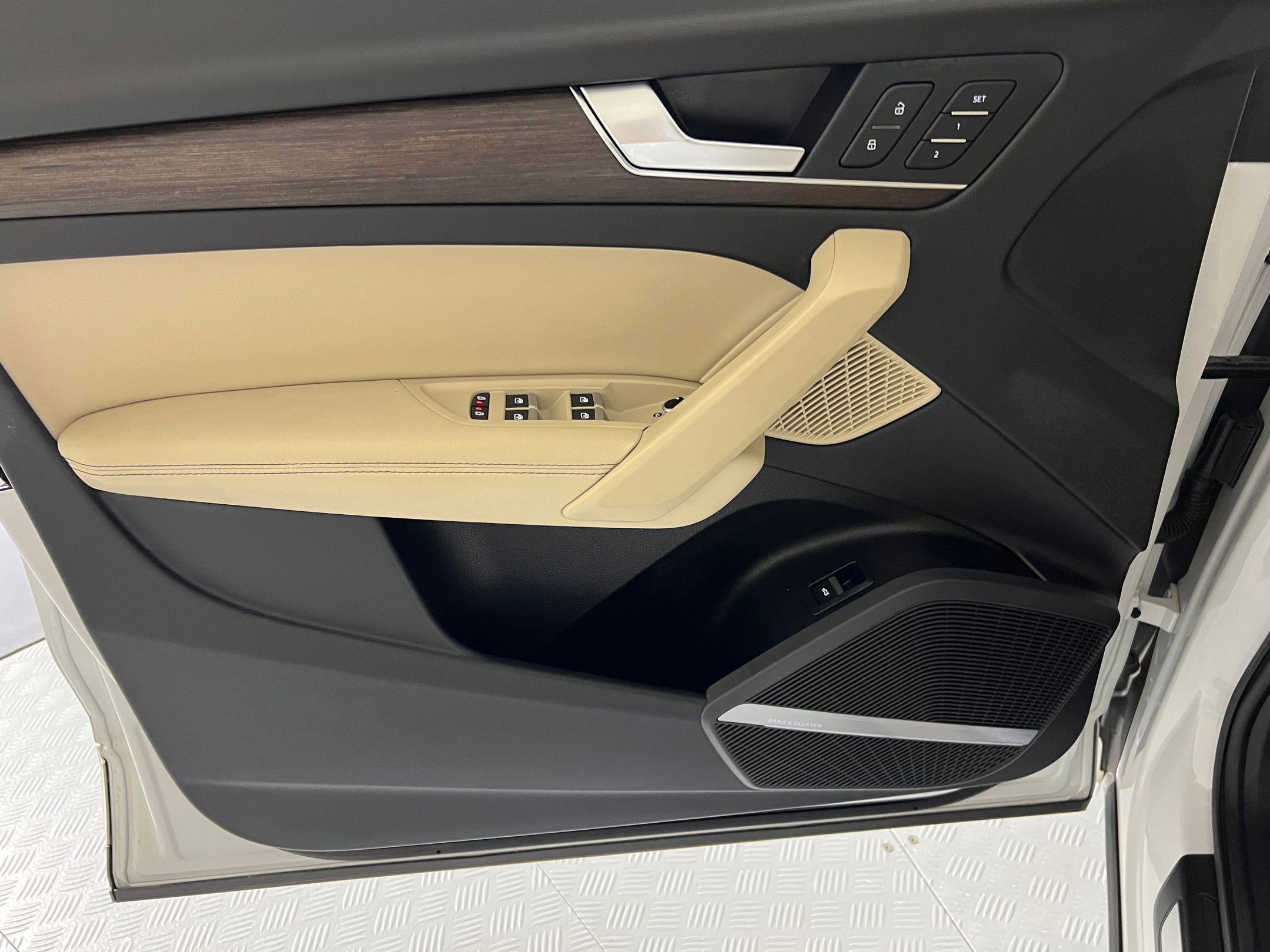 Used 2023 Audi Q5 2.0T Premium Plus image 11