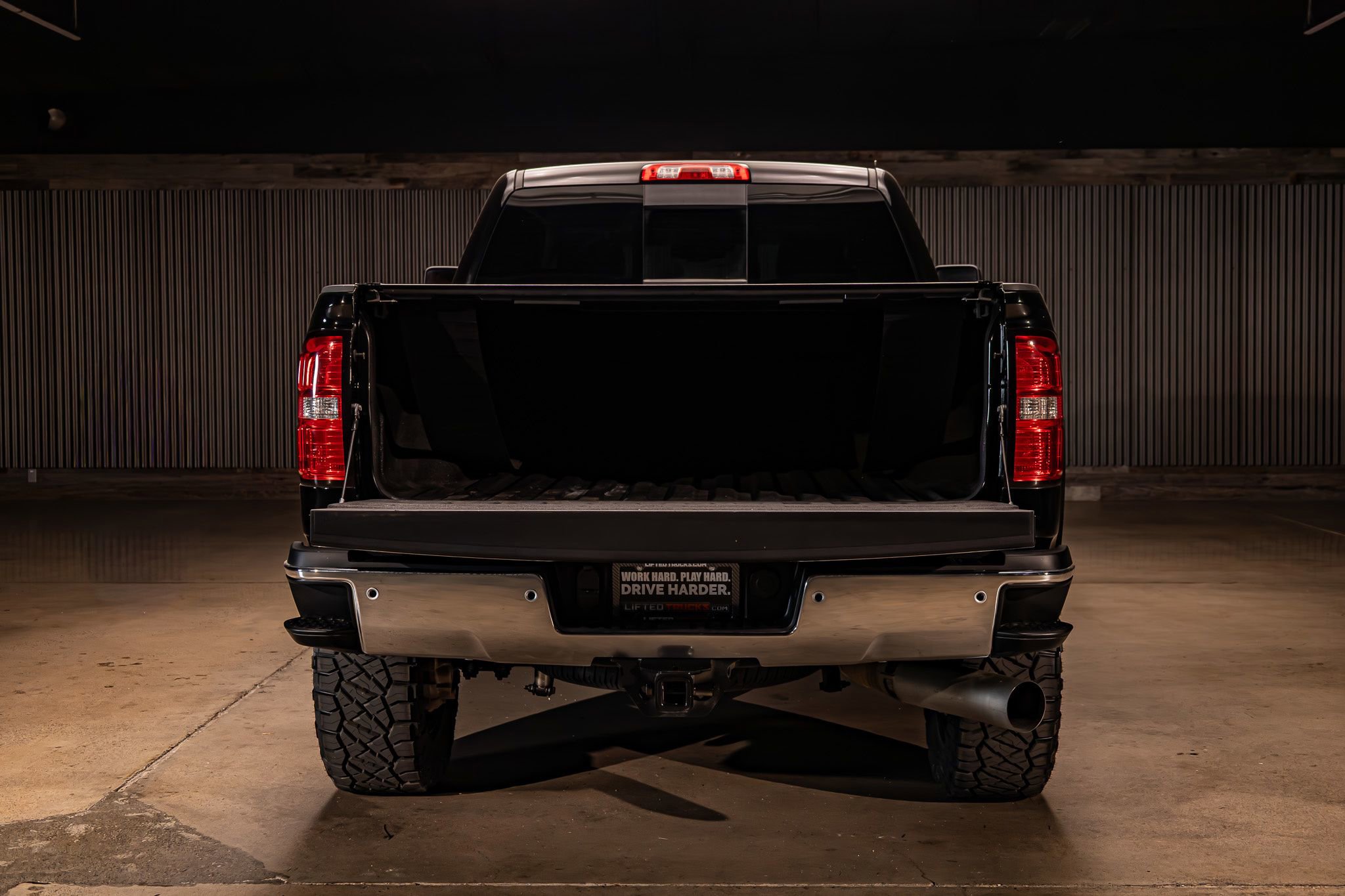 Used 2015 GMC Sierra 2500 Denali w/ Duramax Plus Package image 9