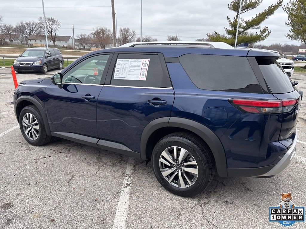 Used 2025 Nissan Pathfinder SL image 21
