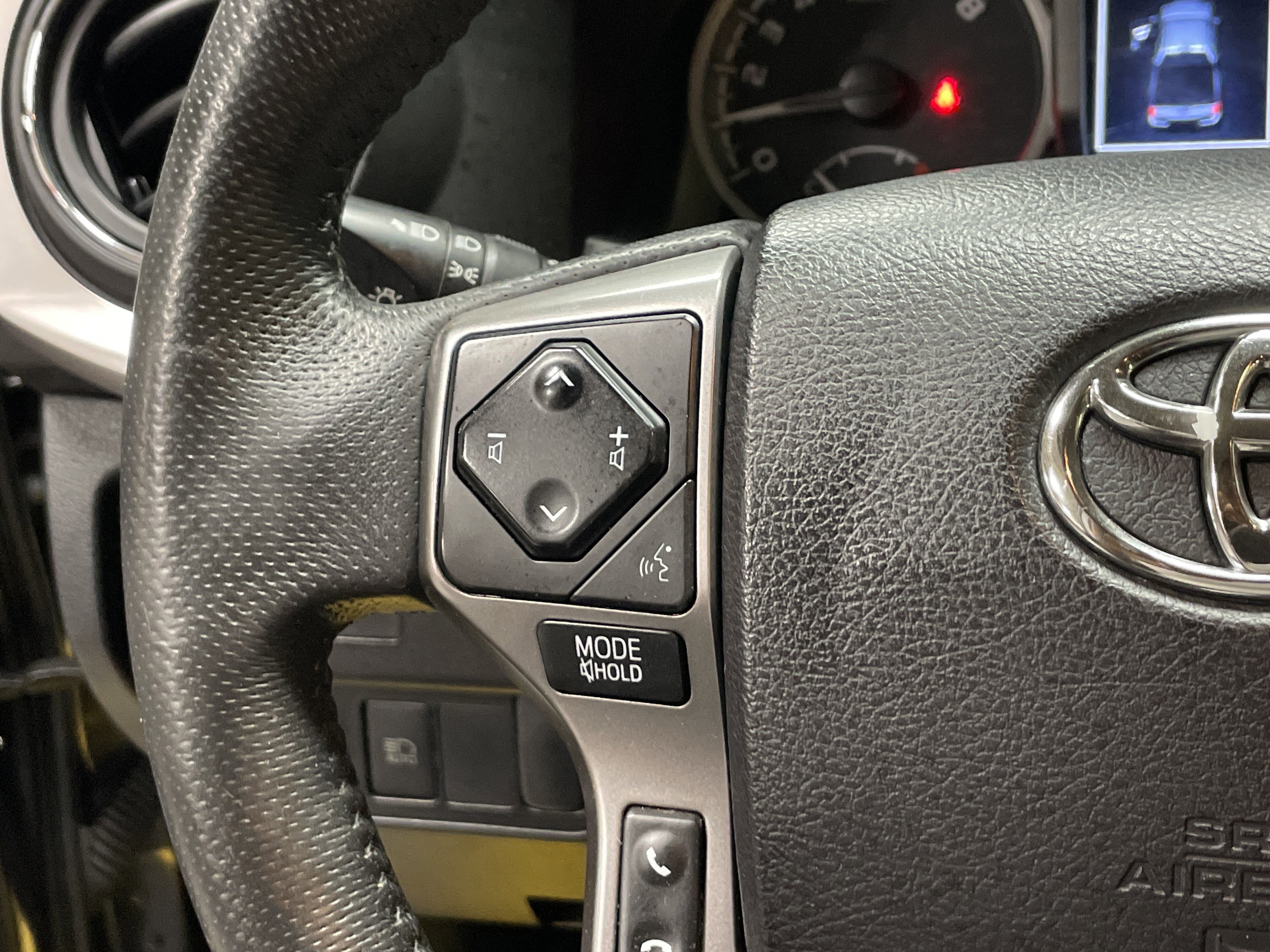 Certified 2022 Toyota Tacoma SR5 w/ Technology Package RWD image 18