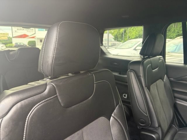 Used 2025 Jeep Grand Cherokee L Altitude RWD image 25