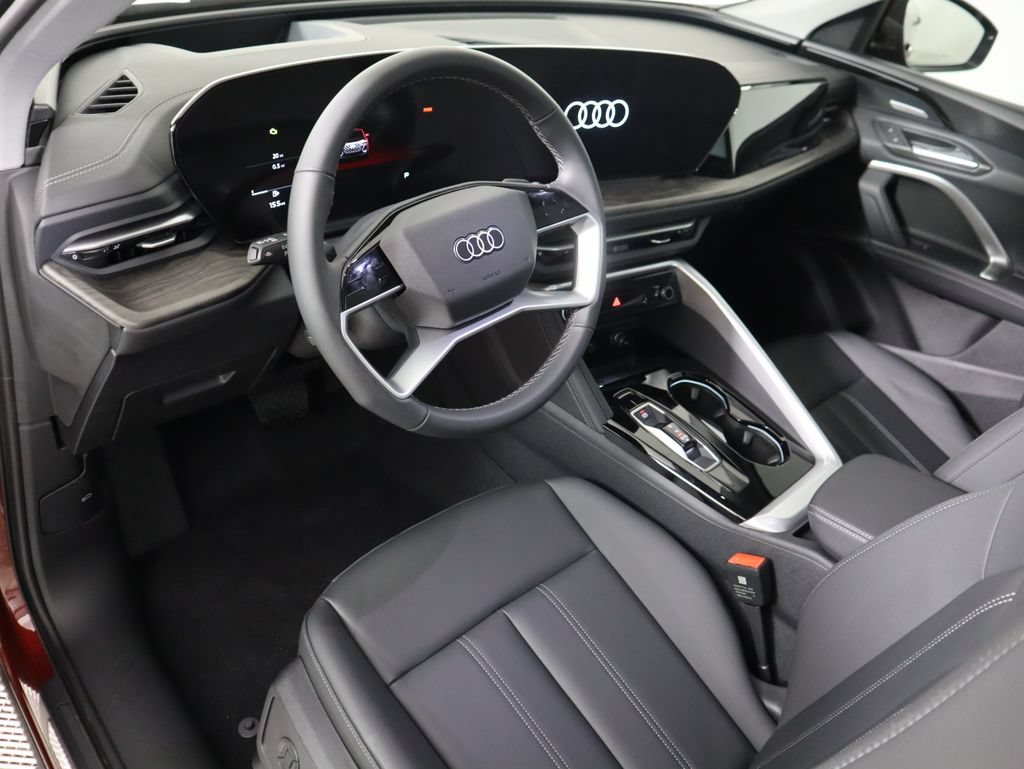 Used 2025 Audi Q5 Premium w/ Premium Plus AWD/4WD image 10