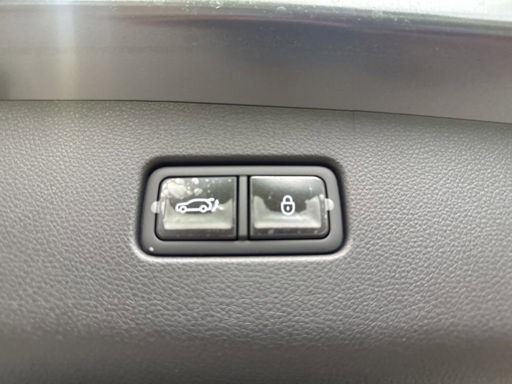 New 2026 Genesis GV70 2.5T Advanced AWD/4WD image 30