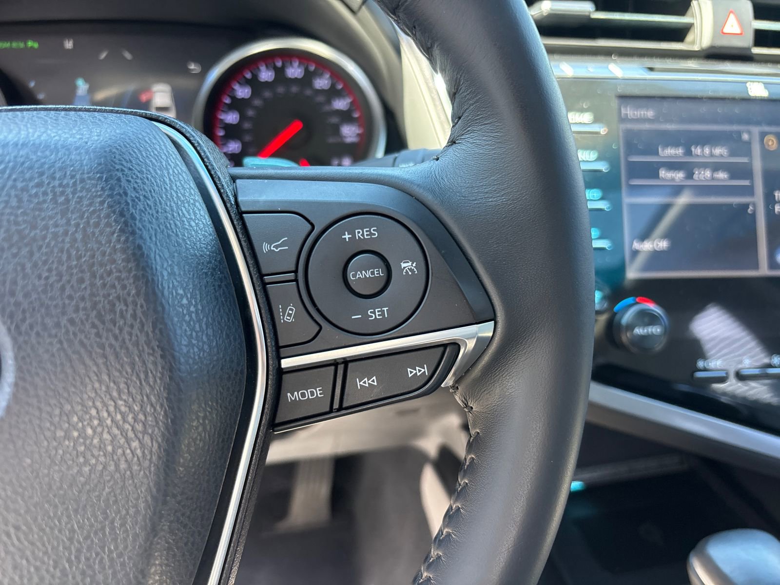 Used 2018 Toyota Camry XSE w/ Audio Package FWD image 18