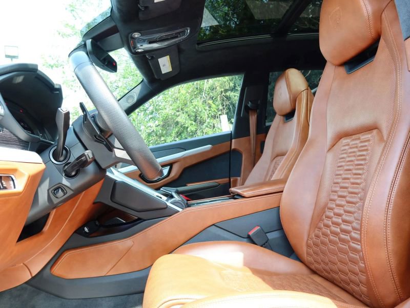 Used 2019 Lamborghini Urus image 10