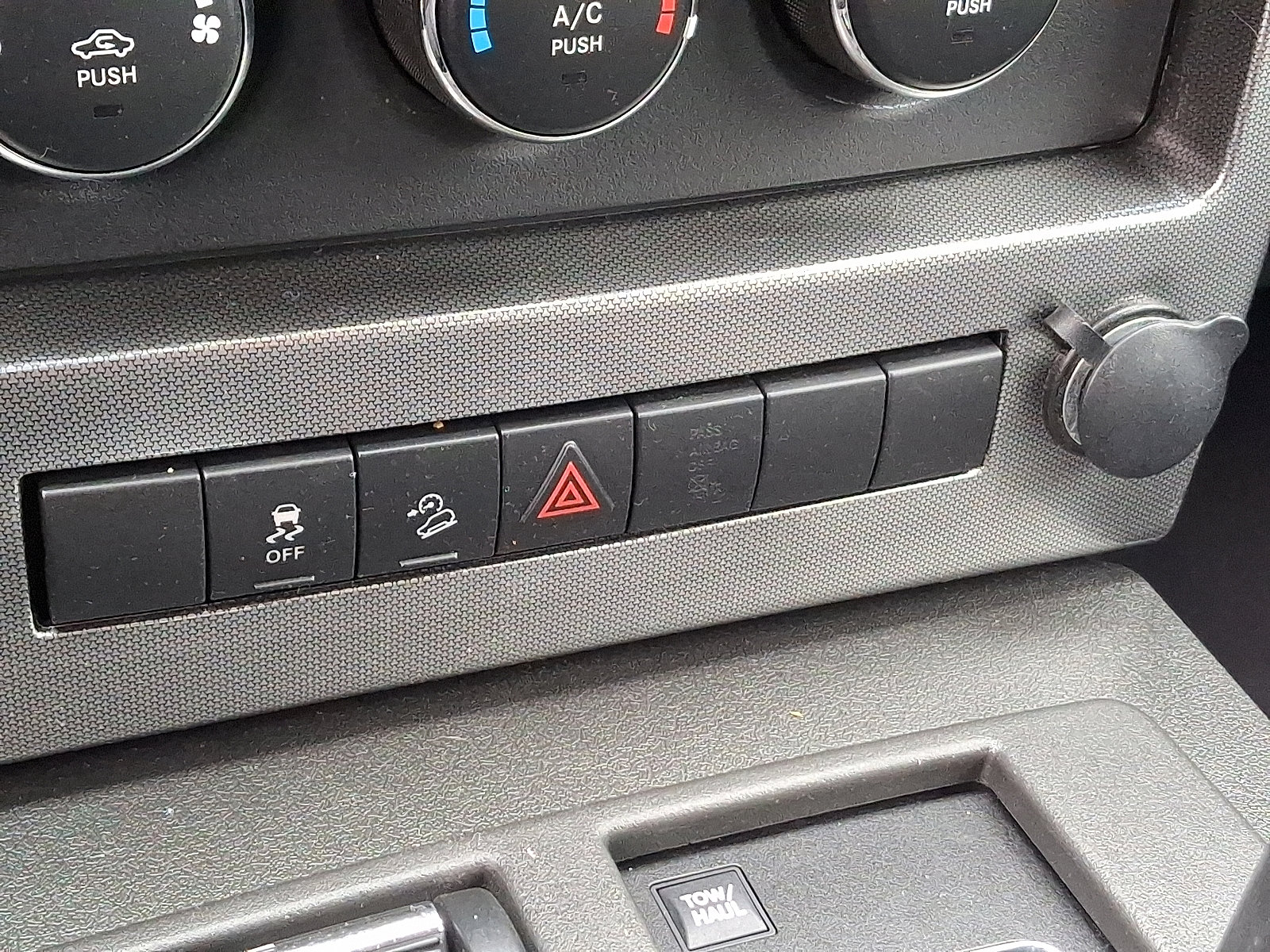 Used 2010 Jeep Liberty Sport w/ Popular Equipment Group image 22