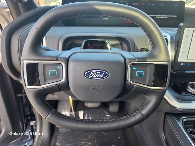 New 2027 Ford Expedition Platinum w/ Stealth Appearance Package RWD image 28