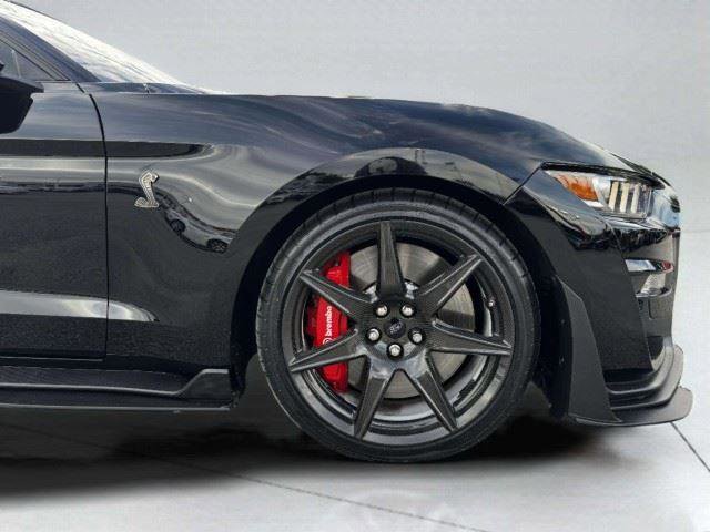 Used 2021 Ford Mustang Shelby GT500 w/ Carbon Fiber Track Pack RWD image 54
